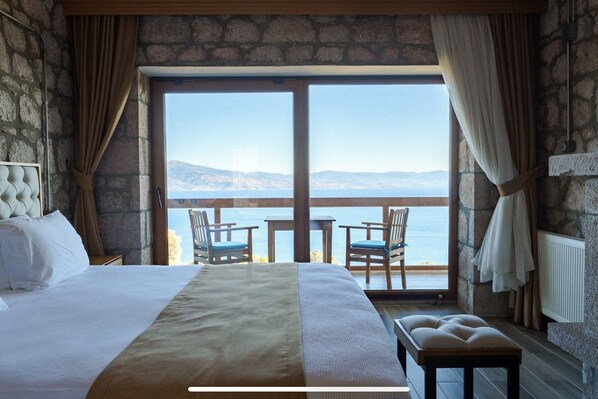 Standard Room | Desk, laptop workspace, free WiFi