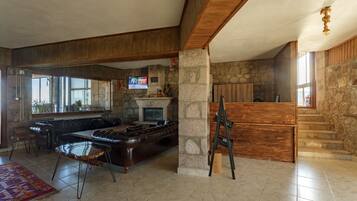 Stasiun docking iPod dan stasiun docking MP3