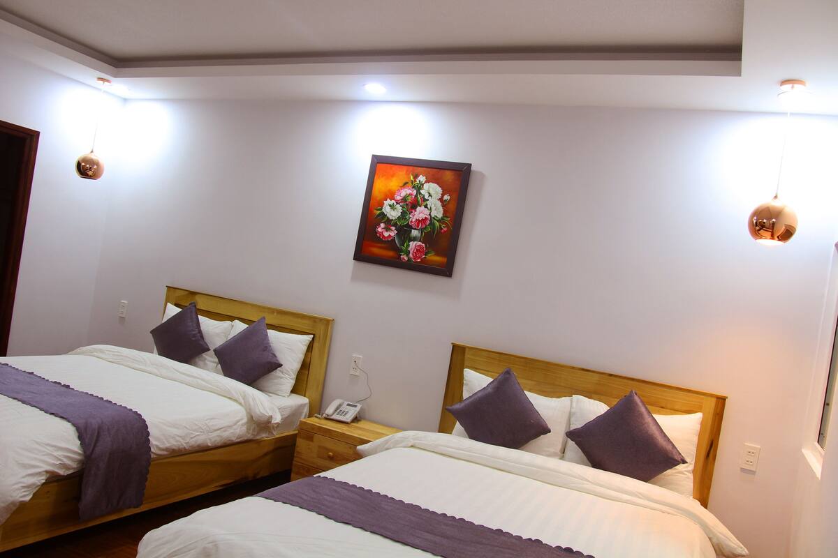 Habitación cuádruple estándar | Minibar, escritorio, wifi gratis