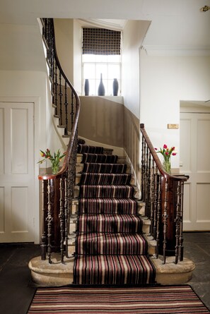 Interior entrance - 5Pilmourplace (St. Andrews)