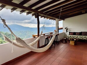 Cabana família | Área de estar | Livros