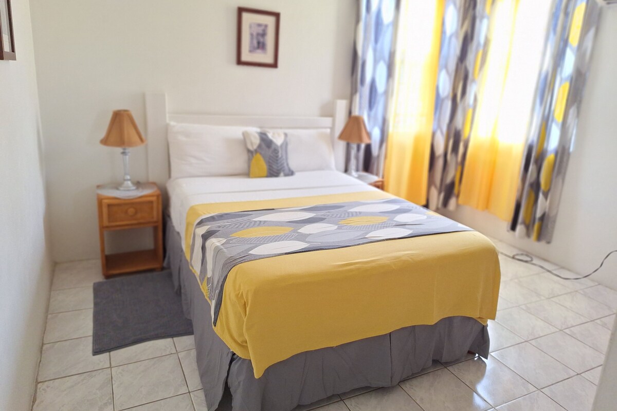 Standard Apartment (1 Bedroom) | In-room safe, iron/ironing board, WiFi (free), individually decorated