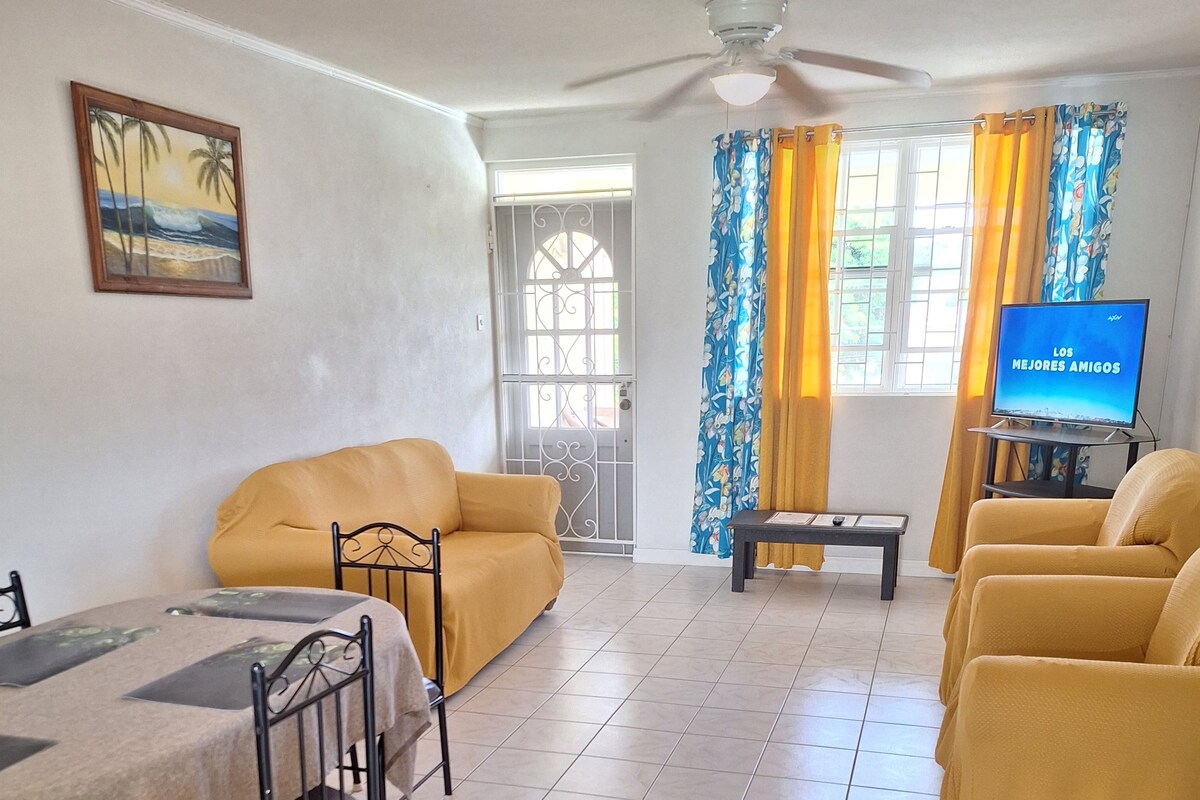Family Condo | Living room | Flat-screen TV