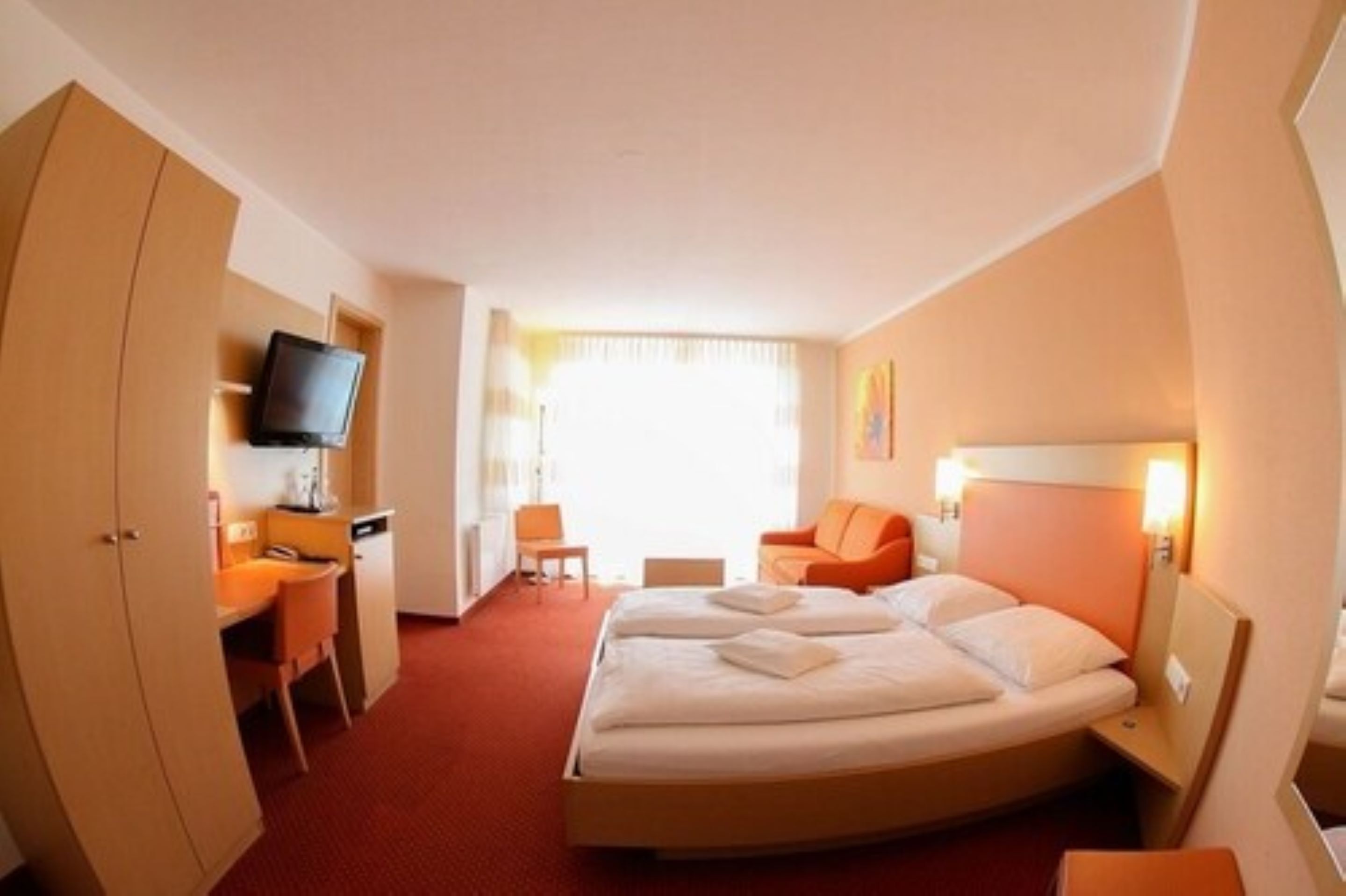 comfort double room | hypo-allergenic bedding, in-room safe, desk, soundproofing