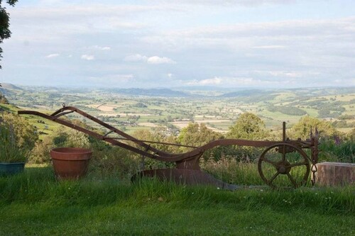 Cosy Self Catering Cottage that has everything you need with a spectacular view