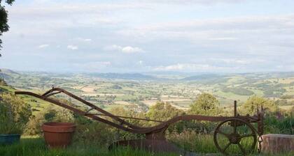 Cosy Self Catering Cottage that has everything you need with a spectacular view