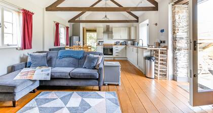 Award winning stunning barn conversion over looking nature reserve