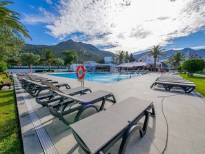 Pool - Rescator Resort 121 - One Bedroom Apartment, Sleeps 4 (Roses)