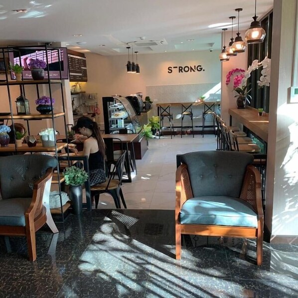 Reception - Patra Phrasing Boutique Hotel (Chiang Mai)