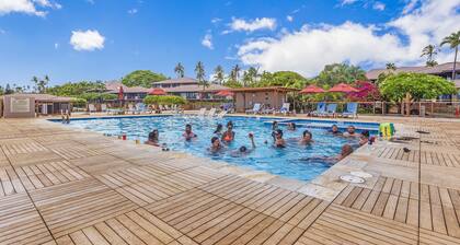 Ruhiger tropischer Rückzugsort mit Gemeinschaftspool, Whirlpool und Golf in der Nähe