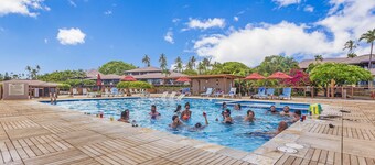 Tranquil tropical retreat with pool, hot tub, and golf nearby