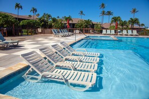 Pool - Tranquil tropical retreat with pool, hot tub, and golf nearby (Lahaina)