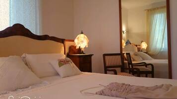 Deluxe-suite - 2 soveværelser - privat badeværelse | Premium-sengetøj, dundyner, senge med topmadrasser, individuelt design