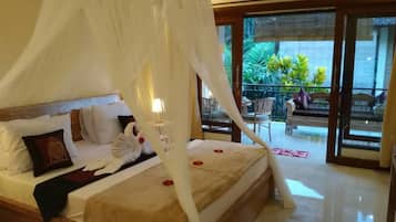 Standard Double Room, Balcony | Desk, free WiFi