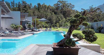 A Riverbed Guesthouse