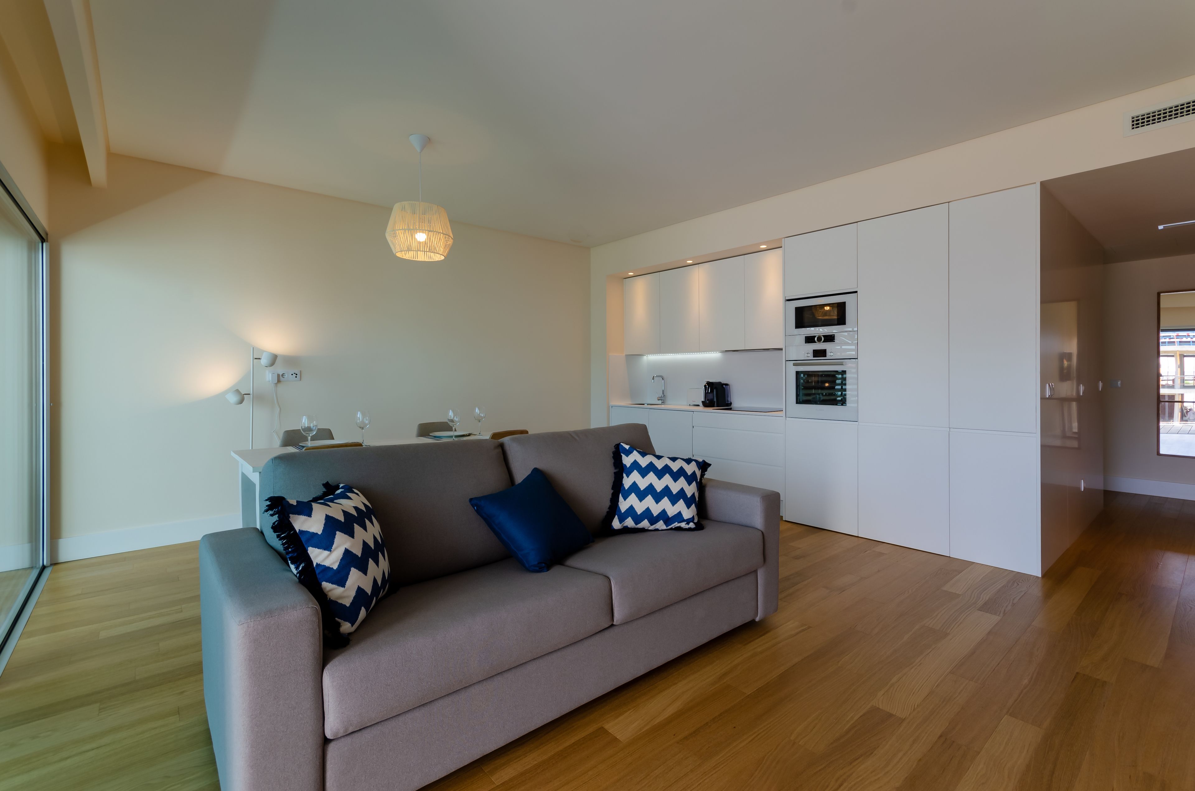 2 bedrooms, in-room safe, laptop workspace, soundproofing