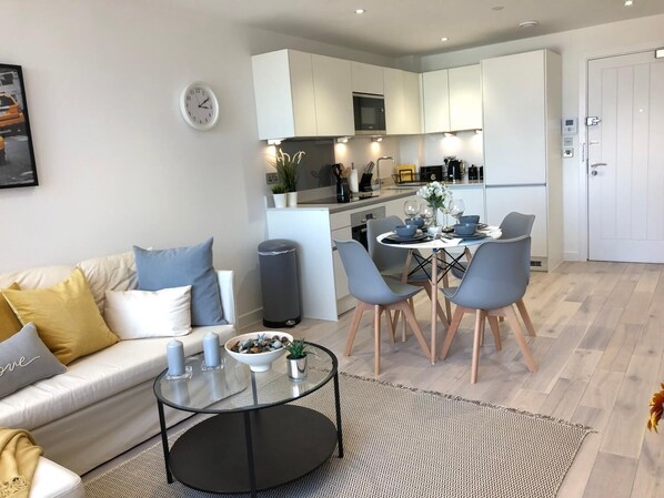 1 bedroom, soundproofing, iron/ironing board, free WiFi