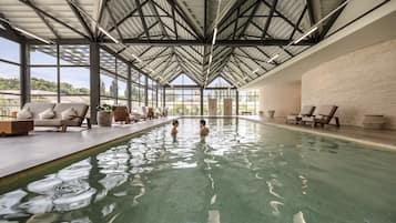 Indoor pool, pool loungers