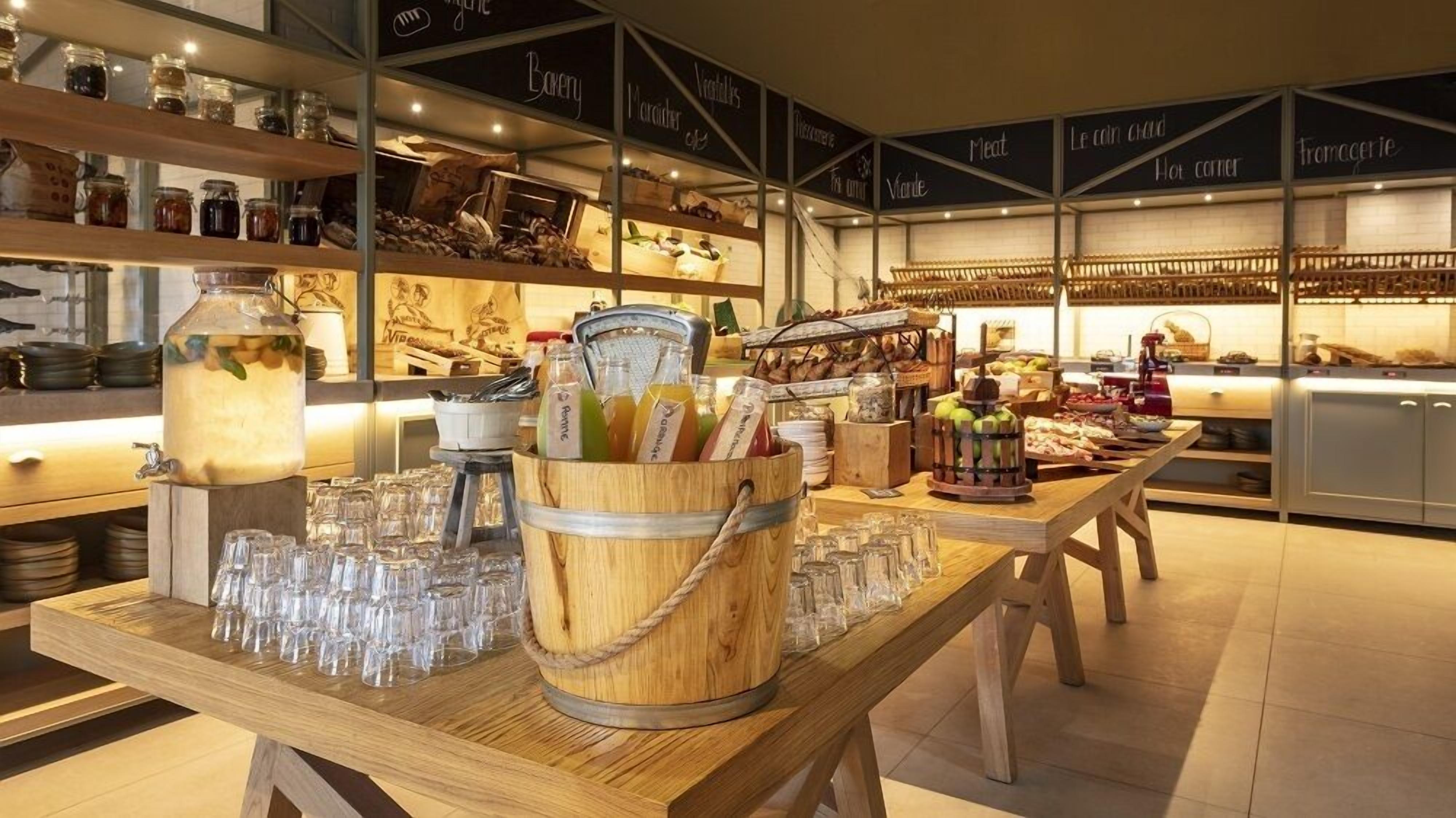 daily buffet breakfast (eur 25 per person)