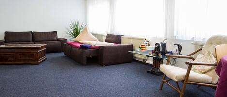 Comfort Room, Multiple Beds, Shared Bathroom | Desk, laptop workspace, iron/ironing board, free WiFi