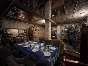 Flat-screen TV - Carli's Base Camp (Friedrichshafen)