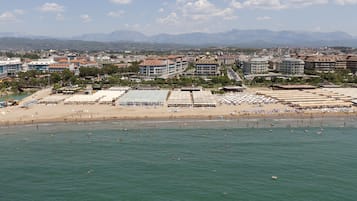 Playa privada y vóley playa