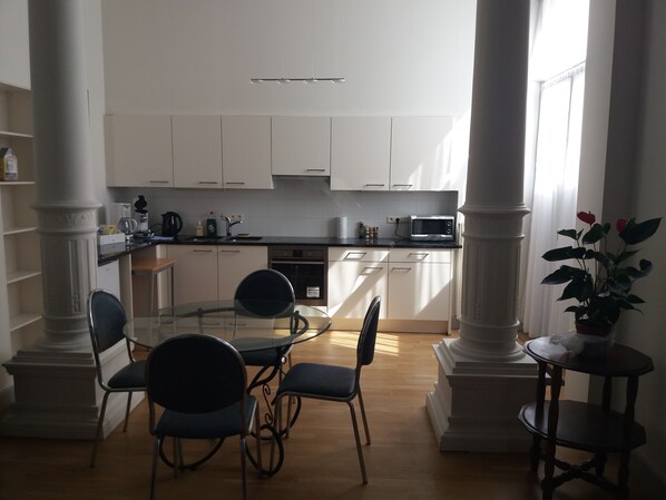 Business Apartment | Living area
