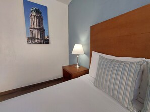 Standard Room | Individually furnished, desk, laptop workspace, iron/ironing board - Posada del Ángel (Mineral de la Reforma)