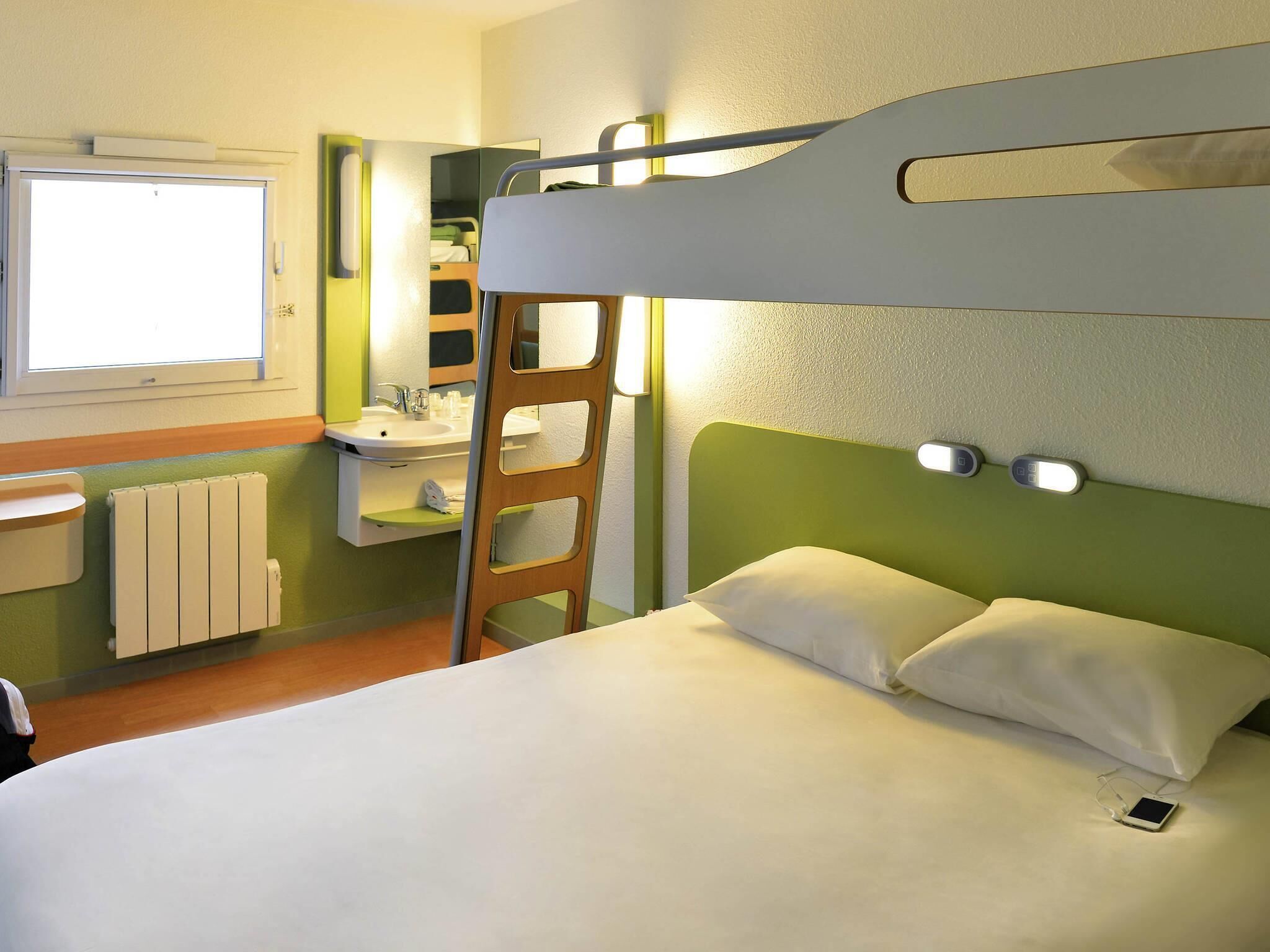 Bureau, chambres insonorisées, Wi-Fi gratuit, draps fournis