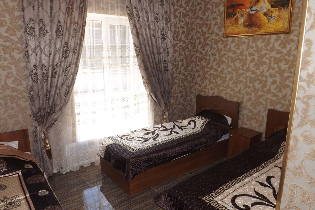 Business Triple Room | Premium bedding, desk, blackout drapes, soundproofing