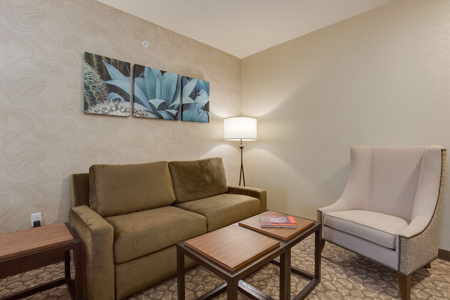 in-room safe, iron/ironing board, bed sheets