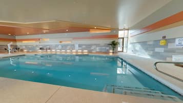 Indoor pool, pool loungers