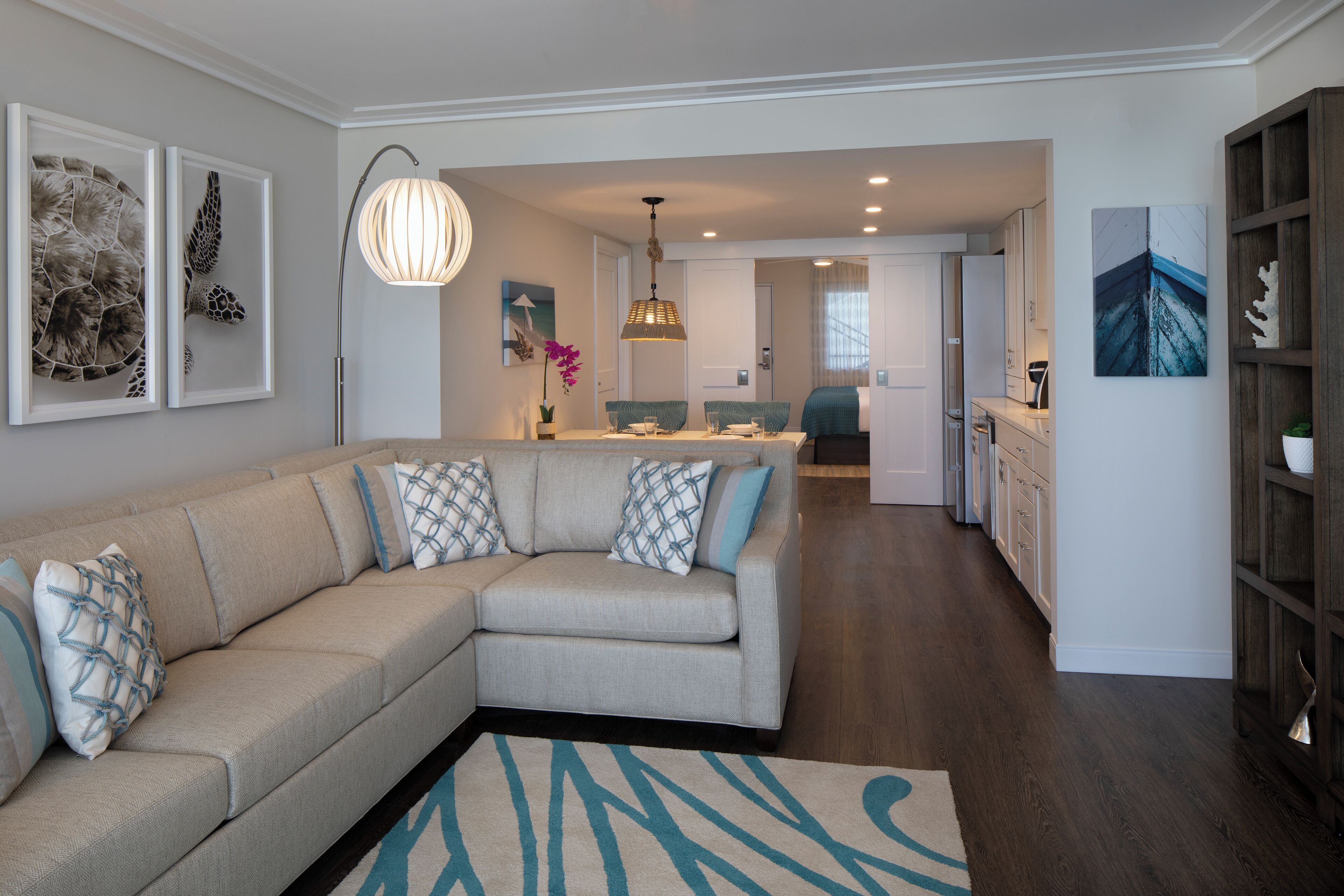 suite, 1 bedroom, ocean view (spacious | king) | in-room safe, individually decorated, individually furnished, desk