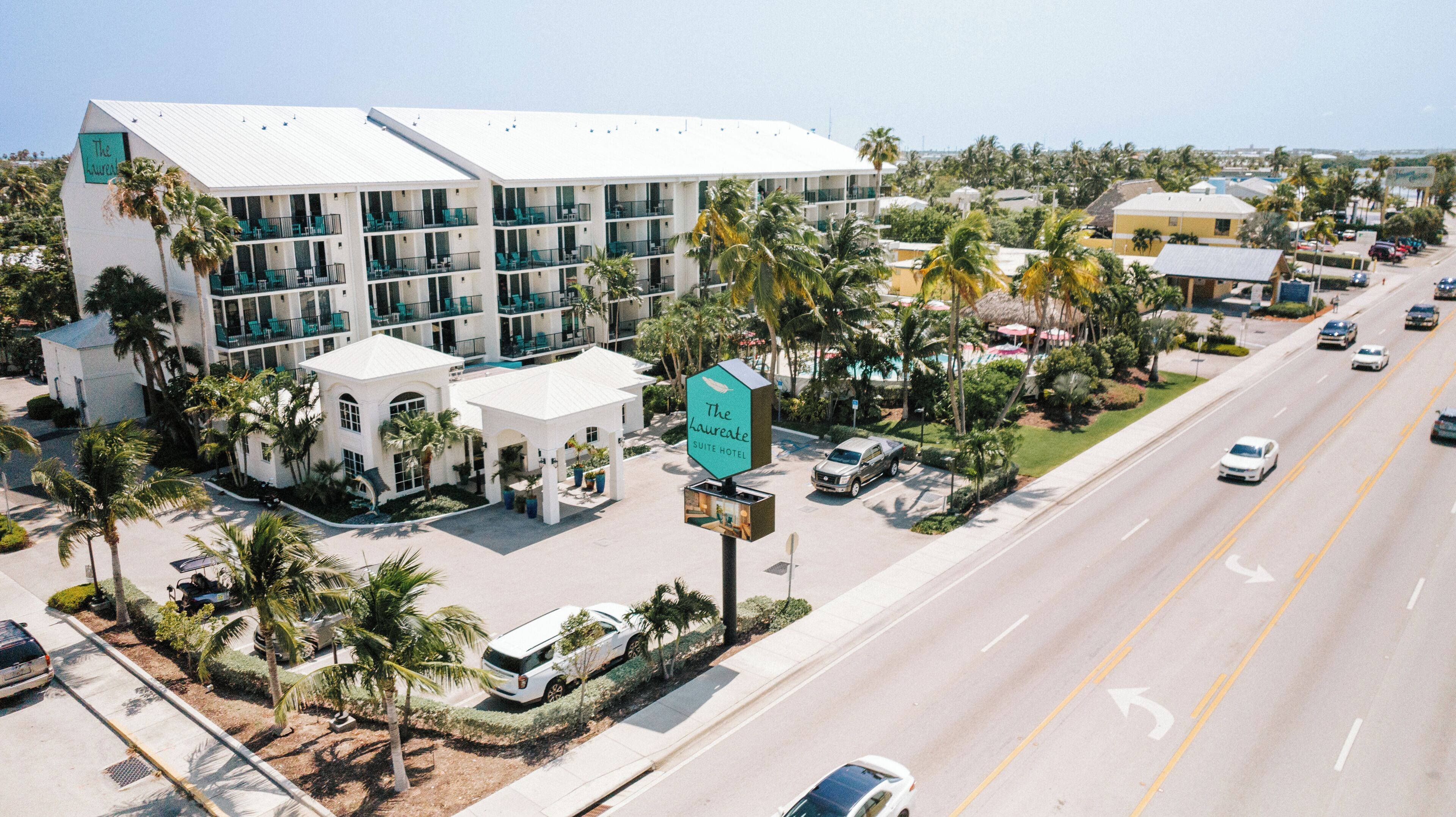 in-room safe, individually decorated, individually furnished, desk