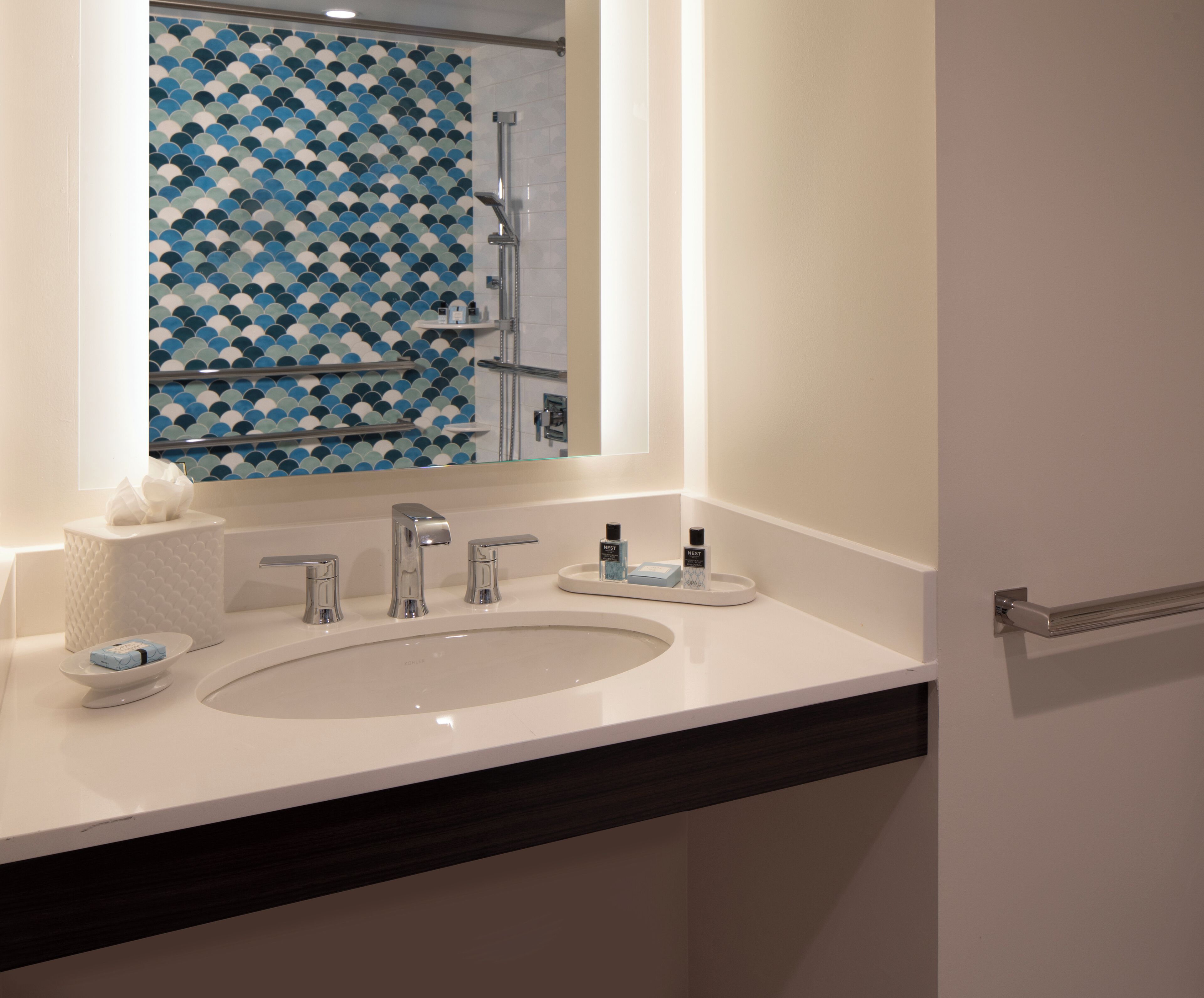 shower, free toiletries, hair dryer, slippers