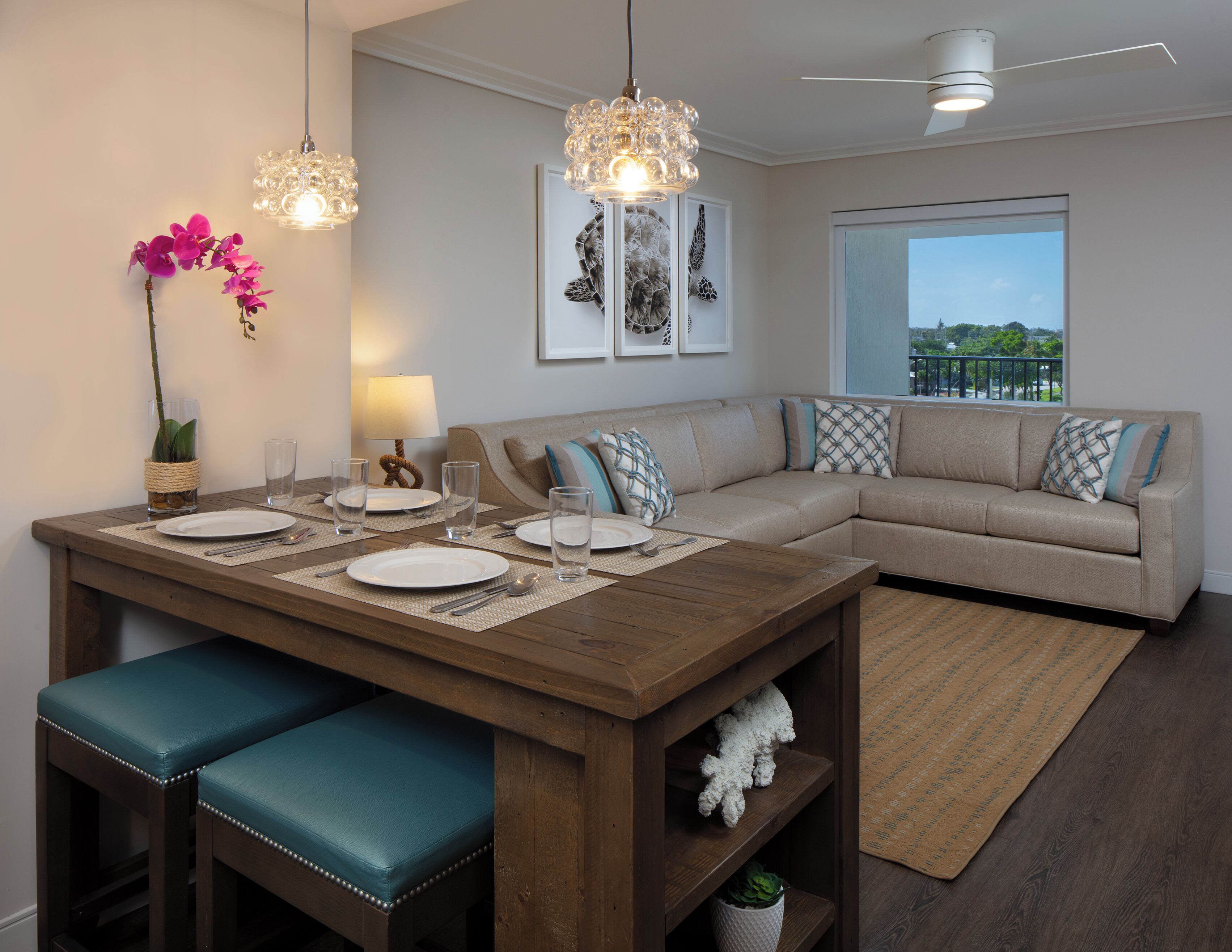 suite, 3 bedrooms, ocean view (2 kings & 2 queens) | in-room dining