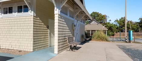 Southern Currituck Beach Access | Bath House