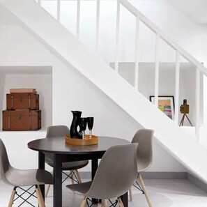 شقة - غرفتا نوم | تناول الطعام داخل الغرفة