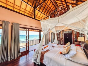 3 bedrooms, in-room safe, iron/ironing board, free WiFi