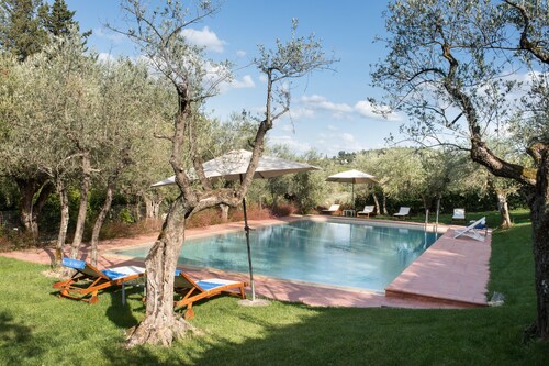 Elegant  luxury villa near Florence  with private pool and winery