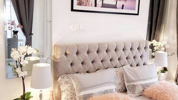Luxury Duplex, 2 Bedrooms, Non Smoking | 1 bedroom, premium bedding, in-room safe, desk