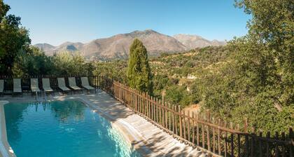 Private villa with private pool and amazing view in an unspoilt environment