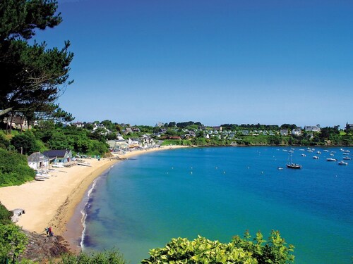 chaleureuse maison renovée au calme  à 200 m de la plage de port-mer
