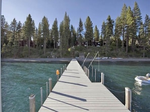 Marina - Stunning Designer Town Home in Lakefront Complex w/ Pool, Private Beach, Tennis (Tahoe City)