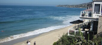 Blessing Cottage: A Vintage Cottage 2 blocks from the beach