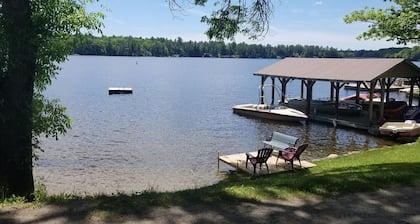 Lake Muskoka Cottage with Sandy Beach