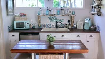 Fridge, microwave, coffee/tea maker, toaster