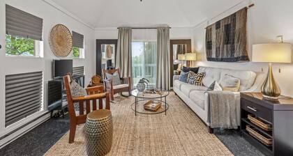 View Haven - Cozy Haven with a View!