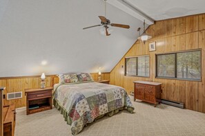 3 bedrooms, desk, free WiFi, bed sheets