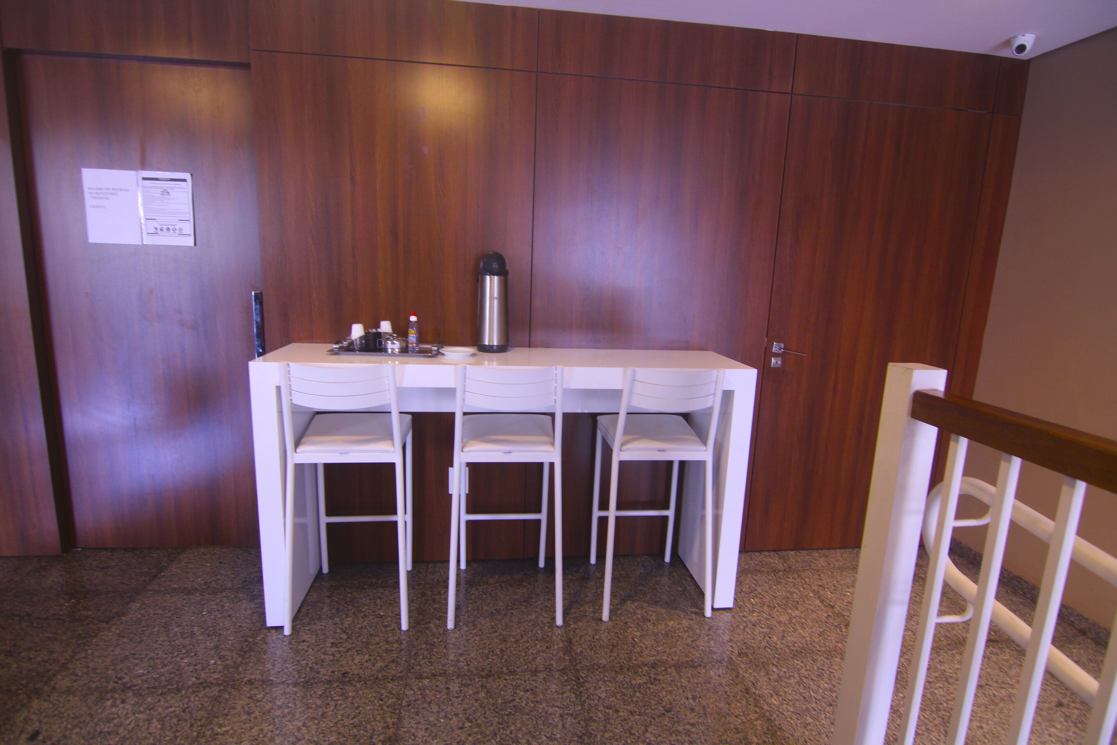 deluxe triple room | in-room dining